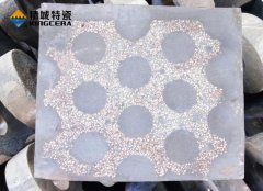 陶瓷复合板锤制造工艺:高铬铸铁与陶瓷颗粒复合常见问题及缘故原由剖析_Z6尊龙凯时特瓷